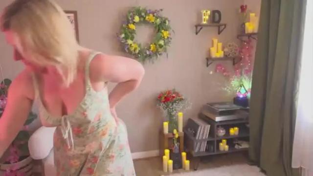 Image 3 of french_devotion Stream on Chaturbate on 13 months ago