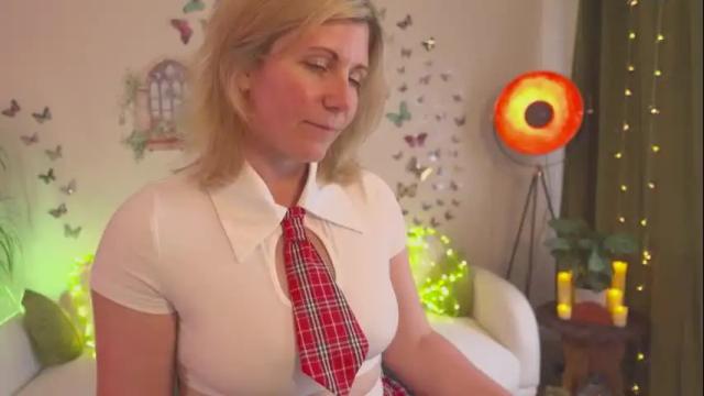 Image 3 of french_devotion Stream on Chaturbate on 3 months ago