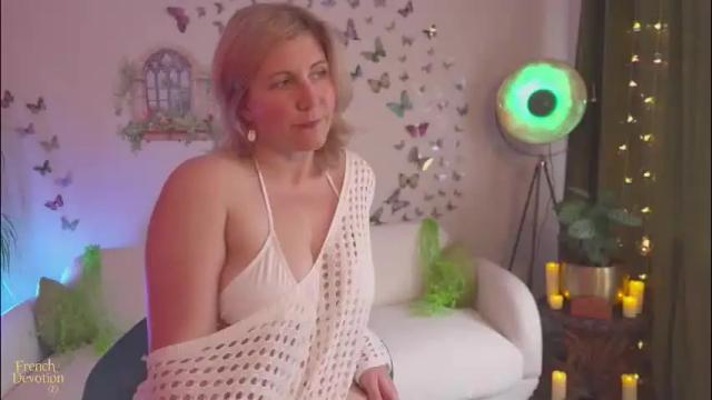 Image 2 of french_devotion Stream on Chaturbate on 3 months ago