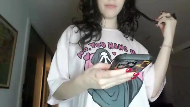 Image 11 of frenchava Stream on Chaturbate on 19 months ago