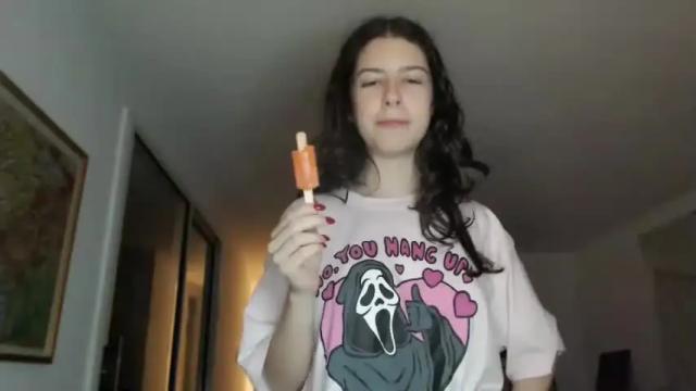 Image 6 of frenchava Stream on Chaturbate on 19 months ago