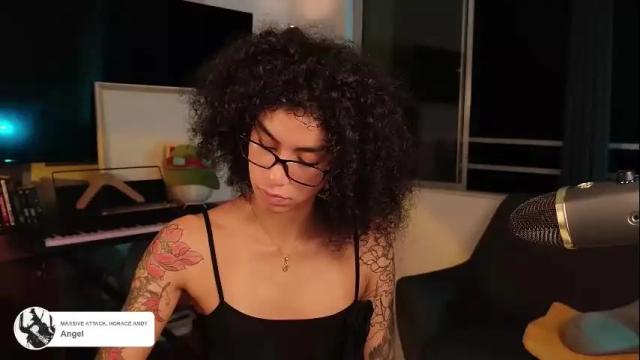 Thumbnail 3, fresatanica's Stream at Chaturbate, 1 month ago