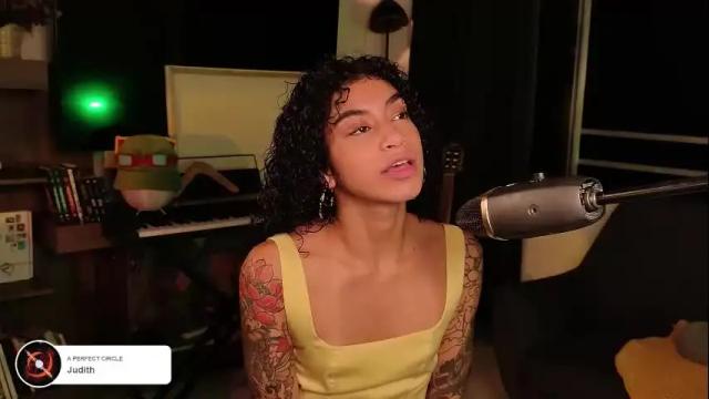 Image 10 of fresatanica Stream on Chaturbate on 1 month ago