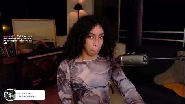 Image 3 of fresatanica Stream on Chaturbate on 9 days ago