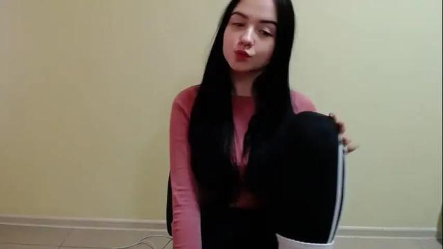 Image 12 of fresh_girl2 Stream on Chaturbate on 16 months ago