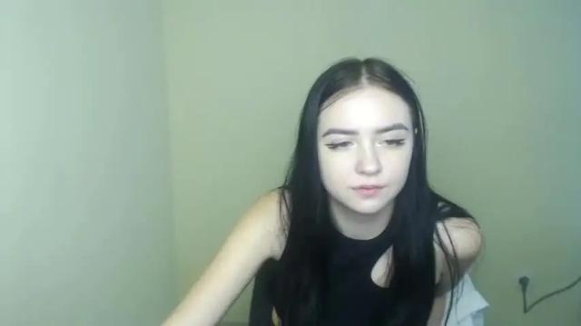 Image 12 of fresh_girl2 Stream on Chaturbate on 16 months ago