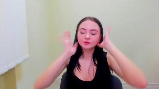 Image 2 of fresh_girl2 Stream on Chaturbate on 16 months ago