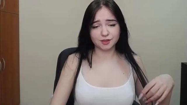 Image 4 of fresh_girl2 Stream on Chaturbate on 15 months ago