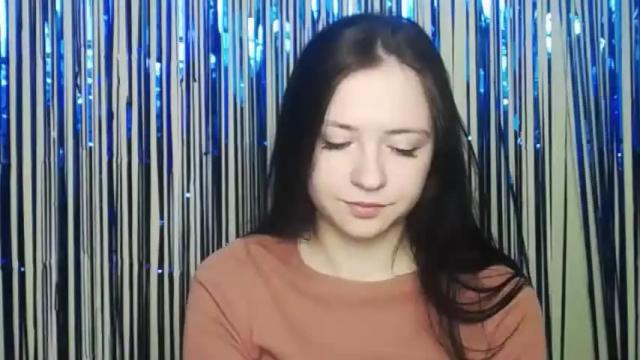 Image 2 of fresh_girl2 Stream on Chaturbate on 14 months ago
