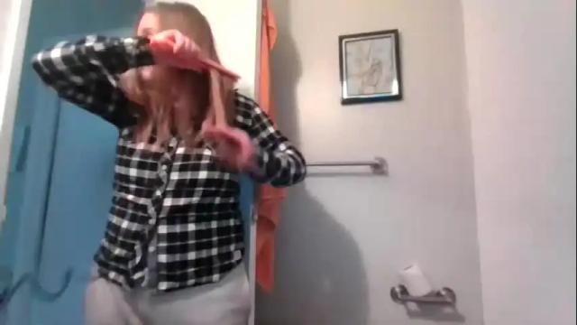 Image 11 of freshwaternewf Stream on Chaturbate on 26 months ago