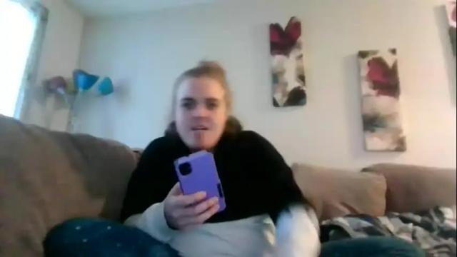 Image 4 of freshwaternewf Stream on Chaturbate on 26 months ago