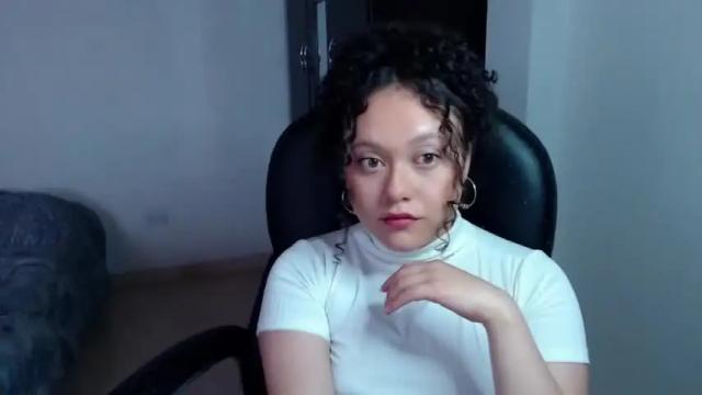 Image 2 of freud_x_louise1 Stream on Chaturbate on 17 months ago