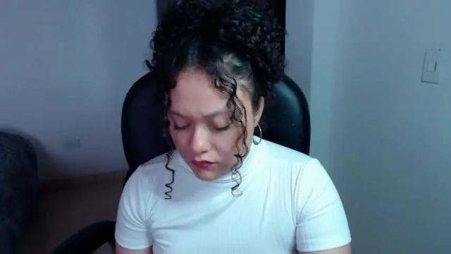 Image 4 of freud_x_louise1 Stream on Chaturbate on 17 months ago