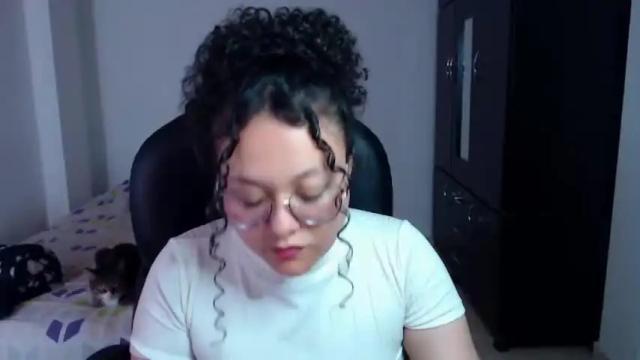 Image 3 of freud_x_louise1 Stream on Chaturbate on 16 months ago