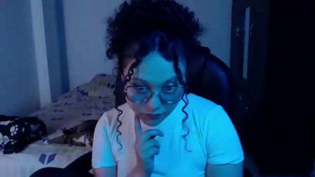 Image 7 of freud_x_louise1 Stream on Chaturbate on 16 months ago