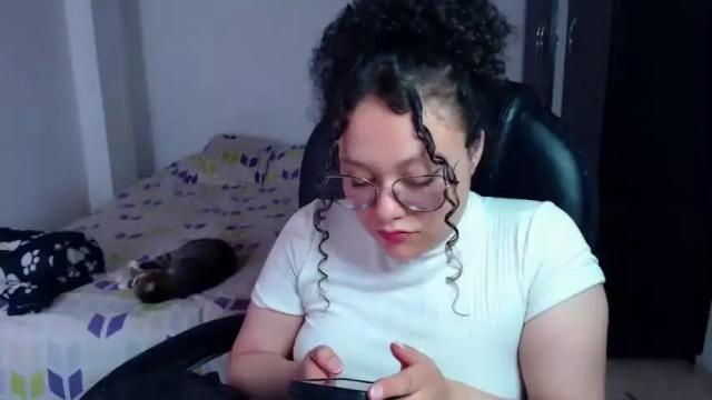 Image 8 of freud_x_louise1 Stream on Chaturbate on 16 months ago