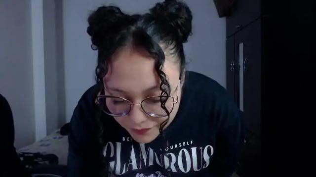 Image 12 of freud_x_louise1 Stream on Chaturbate on 15 months ago