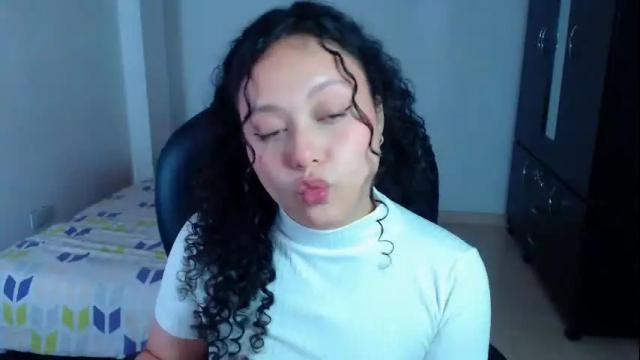 Image 12 of freud_x_louise1 Stream on Chaturbate on 1 month ago