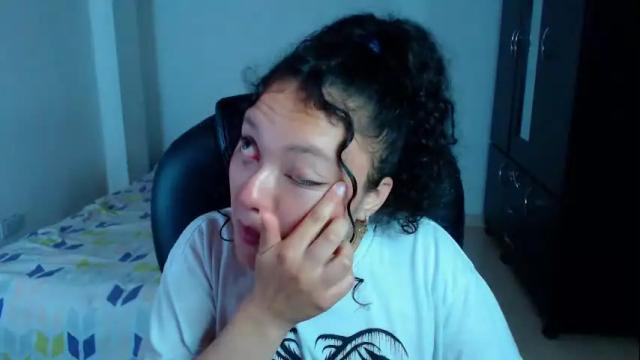 Image 3 of freud_x_louise1 Stream on Chaturbate on 1 month ago