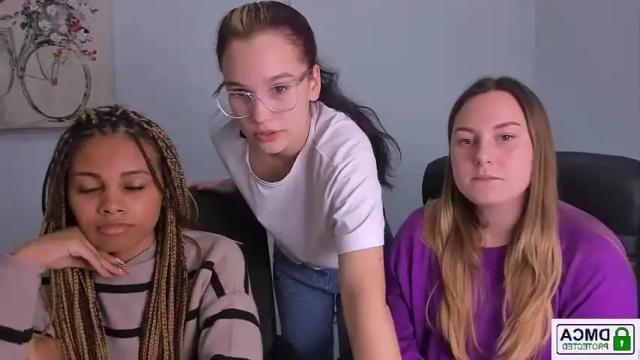 Image 3 of freya_candy1 Stream on Chaturbate on 21 months ago