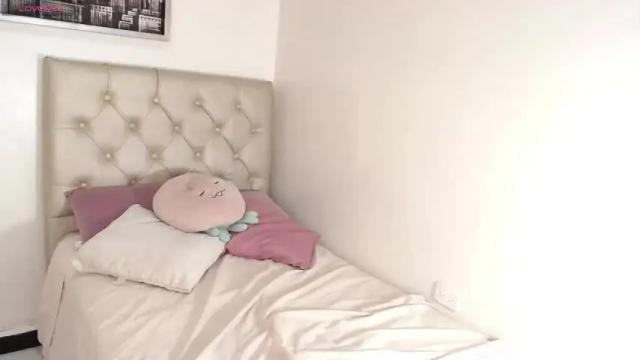 Image 7 of freya_gh Stream on Chaturbate on 16 months ago