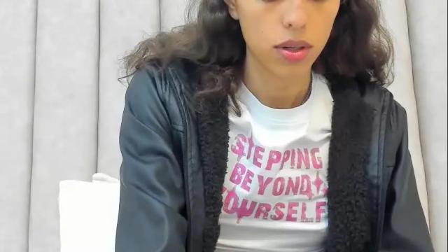 Image 7 of freyamoller Stream on Chaturbate on 11 days ago
