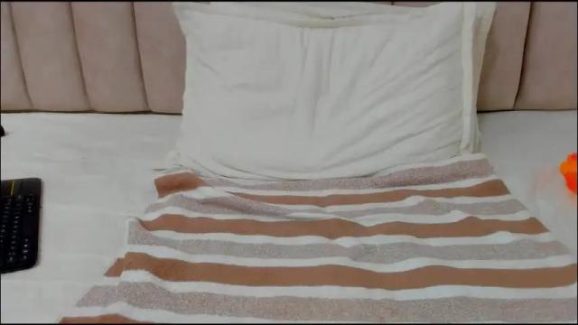 Image 6 of freyamoller Stream on Chaturbate on 24 days ago