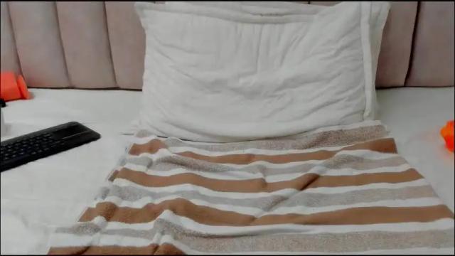 Image 8 of freyamoller Stream on Chaturbate on 24 days ago