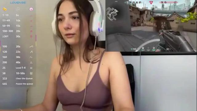 Image 2 of freyaoliver Stream on Chaturbate on 1 month ago