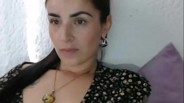 Image 3 of frida__x Stream on Chaturbate on 2 months ago