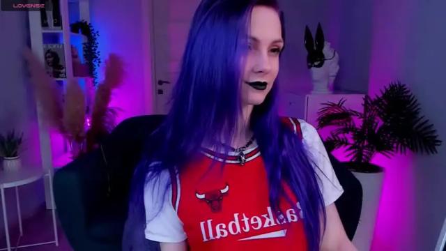 Image 6 of frida_fortune Stream on Chaturbate on 13 months ago