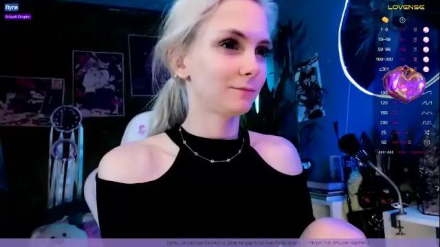 Image 2 of frida_fortune Stream on Chaturbate on 1 month ago