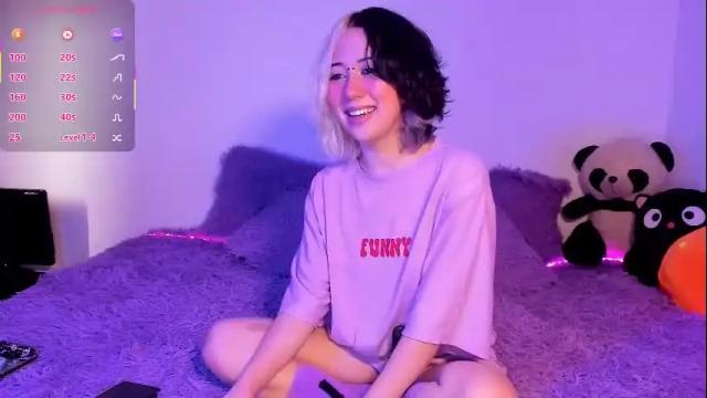 Image 3 of frida_lassi_ Stream on Chaturbate on 3 months ago