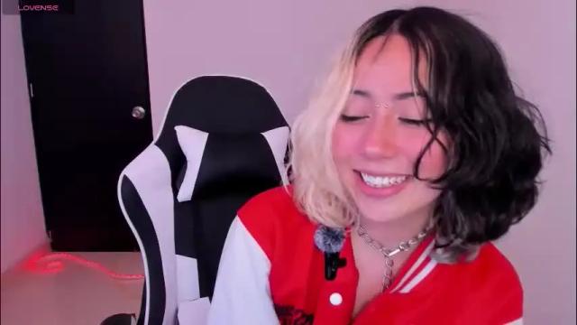 Image 10 of frida_lassi_ Stream on Chaturbate on 8 days ago