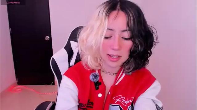Image 8 of frida_lassi_ Stream on Chaturbate on 8 days ago