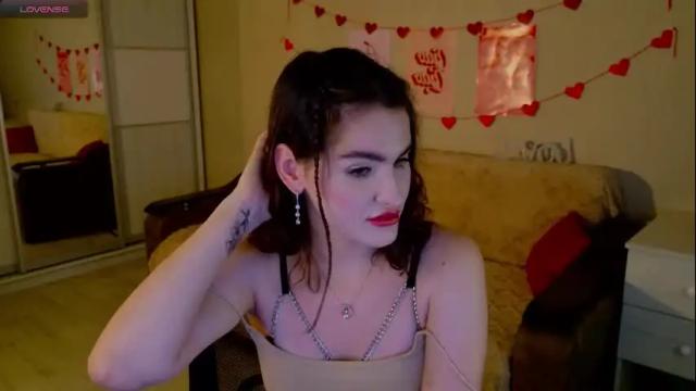 Image 3 of fridacure Stream on Chaturbate on 2 days ago