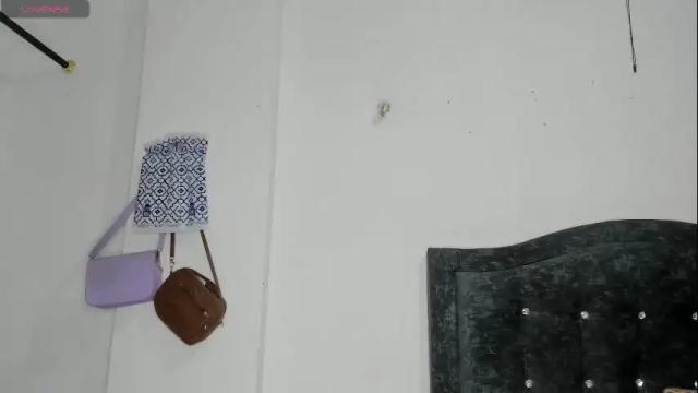 Image 4 of fridasr_3 Stream on Chaturbate on 5 months ago