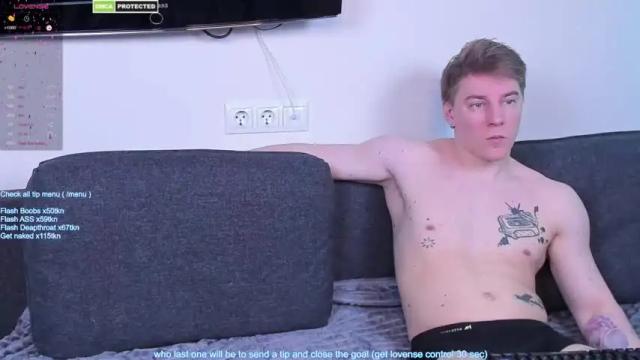 Image 8 of friendsurdreams Stream on Chaturbate on 12 months ago