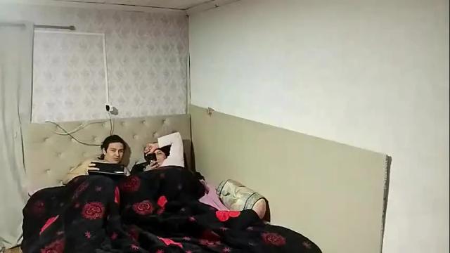 Image 2 of frizzy_girl Stream on Chaturbate on 1 month ago