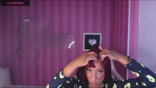 Image 3 of frizzy_liz_b_ Stream on Chaturbate on 19 months ago