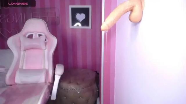 Image 6 of frizzy_liz_b_ Stream on Chaturbate on 19 months ago