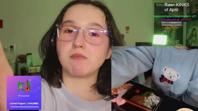 Image 7 of frogessjay Stream on Chaturbate on 12 months ago