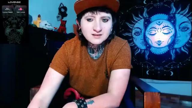 Image 3 of ftmblueyes Stream on Chaturbate on 1 month ago