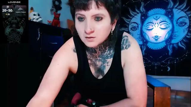 Image 2 of ftmblueyes Stream on Chaturbate on 22 days ago