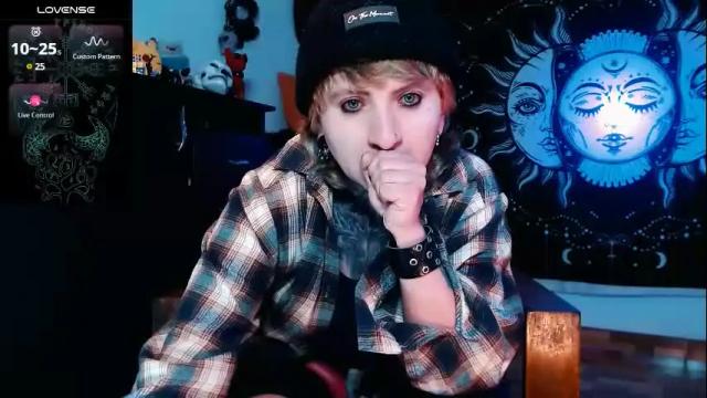 Image 12 of ftmblueyes Stream on Chaturbate on 1 day ago
