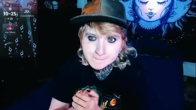 Image 12 of ftmblueyes Stream on Chaturbate on 1 month ago