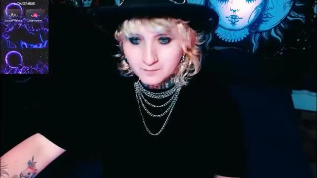 Image 12 of ftmblueyes Stream on Chaturbate on 3 days ago