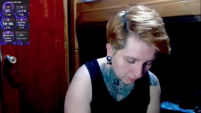 Image 8 of ftmblueyes Stream on Chaturbate on 1 month ago