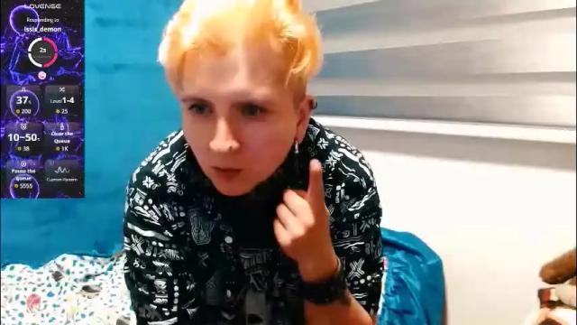 Image 7 of ftmblueyes Stream on Chaturbate on 1 month ago