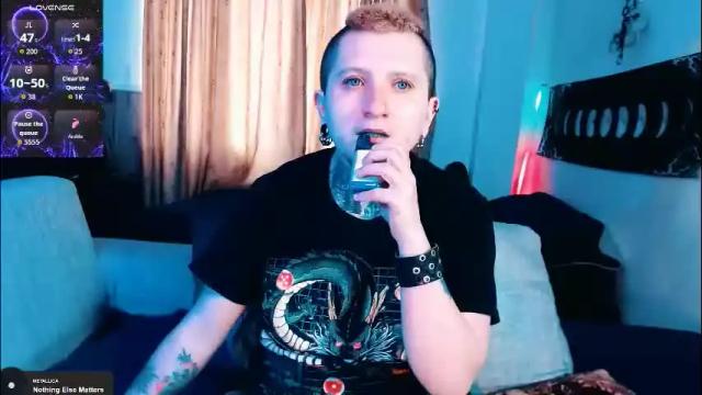 Image 4 of ftmblueyes Stream on Chaturbate on 16 days ago